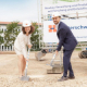 Vorständin Verena Zimmermann und Bürgermeister beim Spatenstich des Firmenneubaus der Securetec AG
