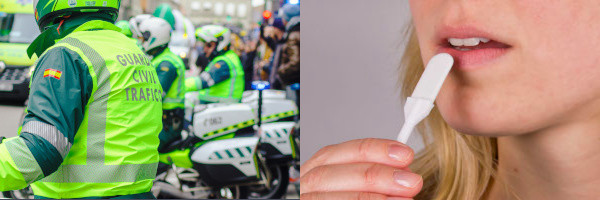 Guardia Civil auf Motorrädern und Speichelnahme